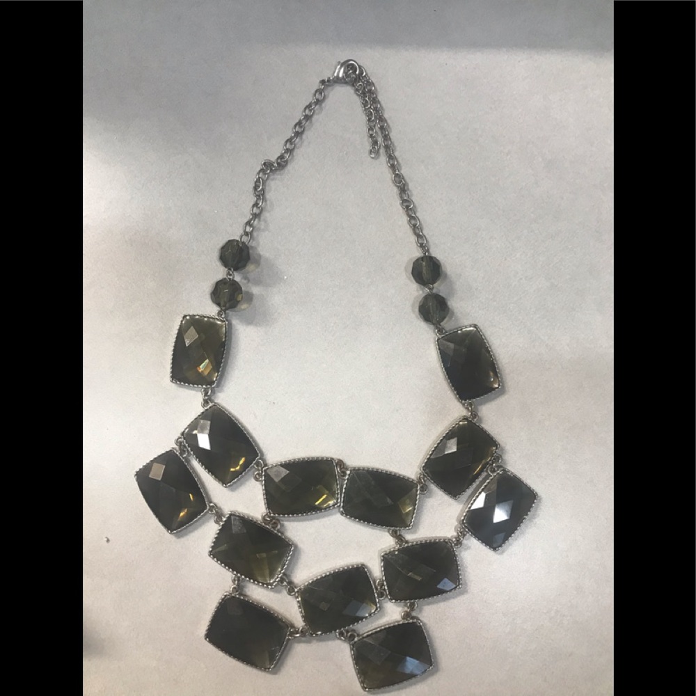 Perfect Necklace for Holiday parties!